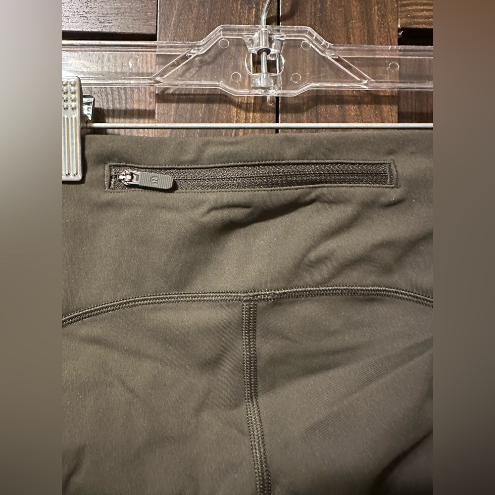 093 Lululemon Speed Up Tight *Full-On Luxtreme 28" - Picture 5 of 6